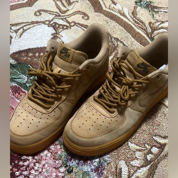 Airforce 1 Flax - Picture 1 of 3